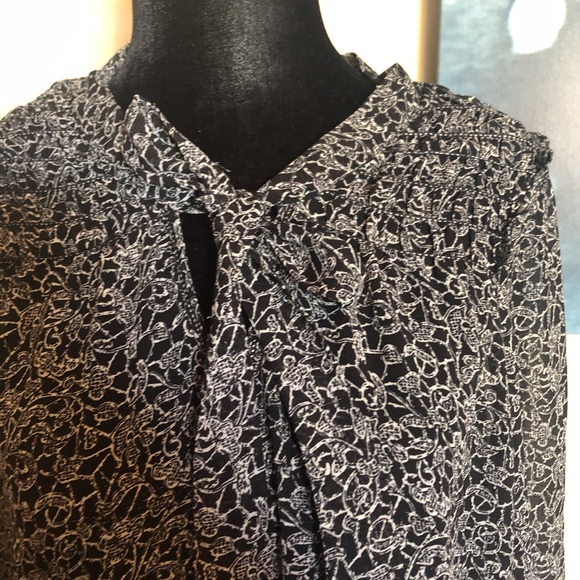 MAX STUDIO black/white printed blouse size medium - Picture 5 of 12
